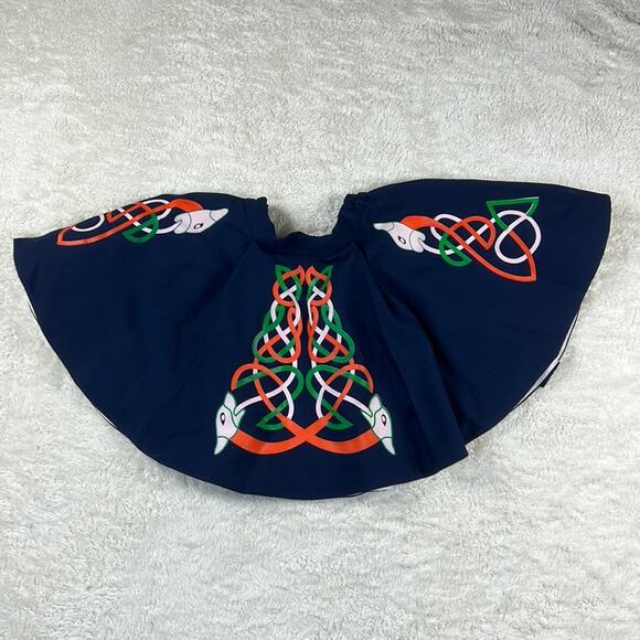Traditional Irish dancing circle skirt with Celtic pattern, size small - Picture 1 of 7